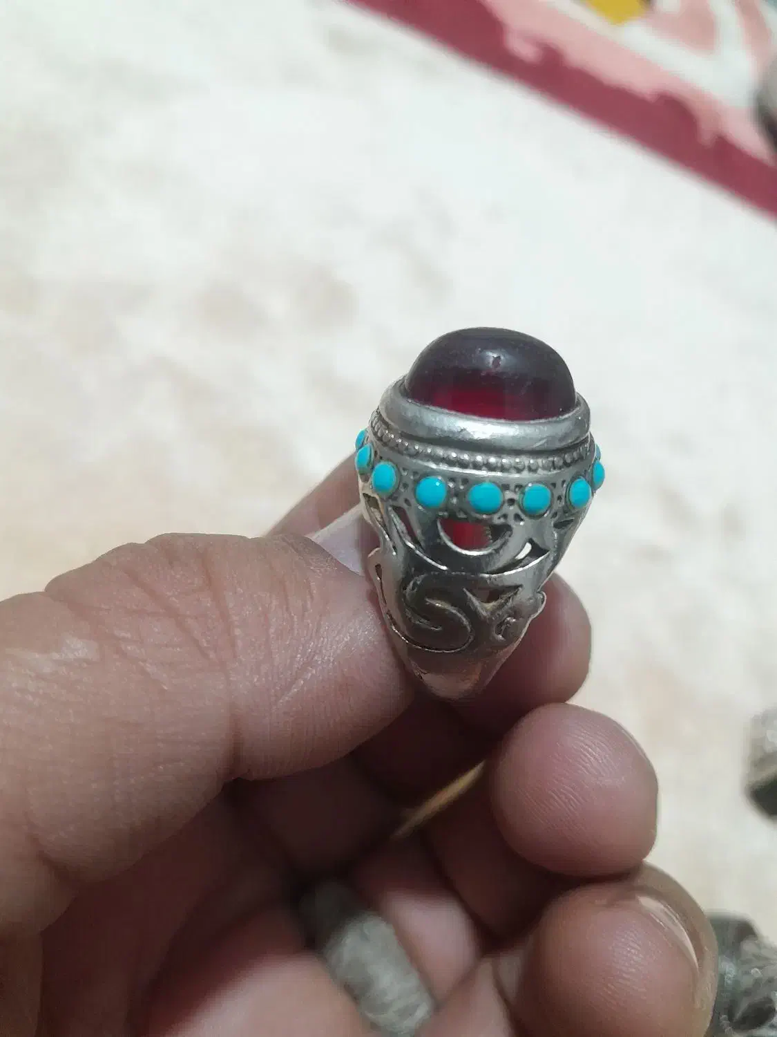 ۹ انگشتر نقره|کلکسیون اشیاء عتیقه|چهارباغ, |دیوار