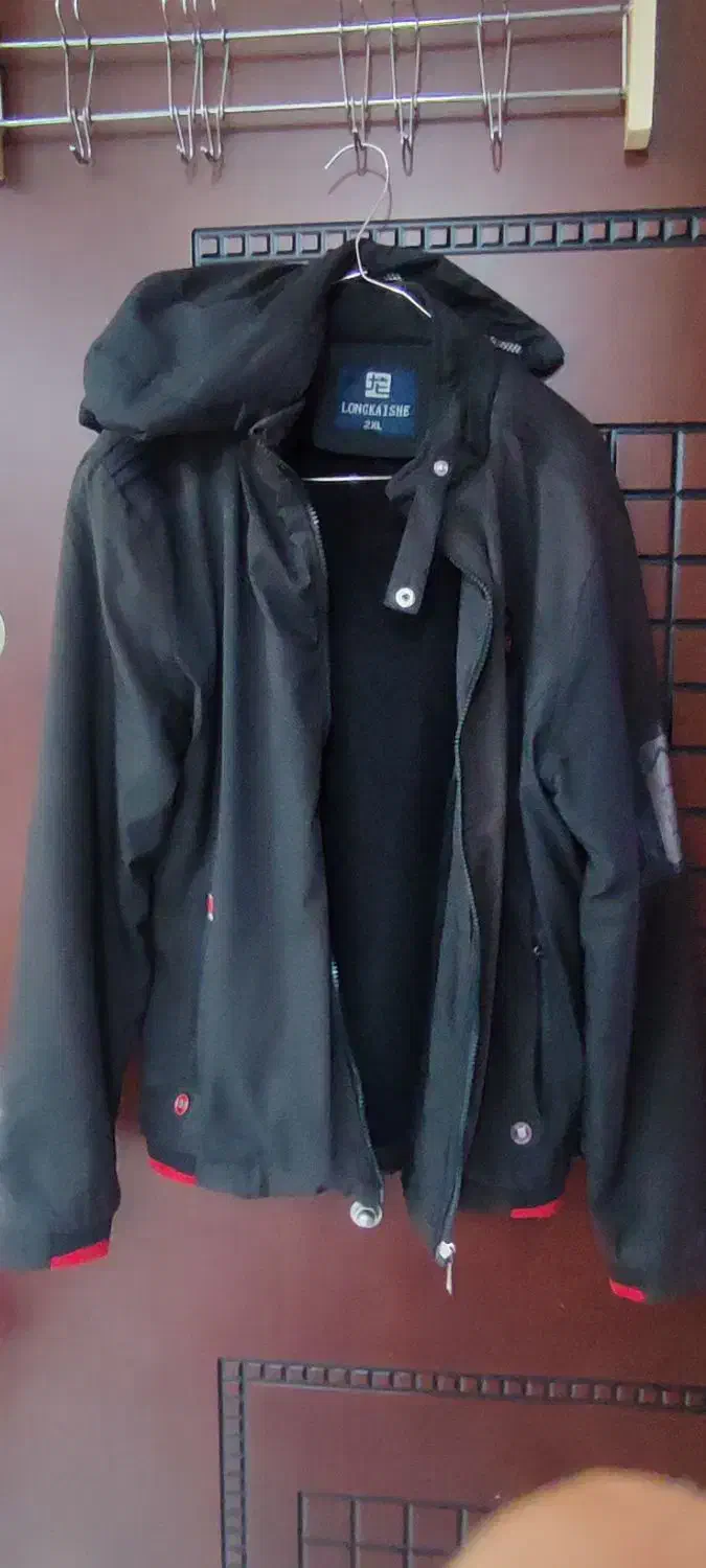 کاپشن شیک و اسپرت کاملا سالم|لباس|سبزوار, علمدار|دیوار