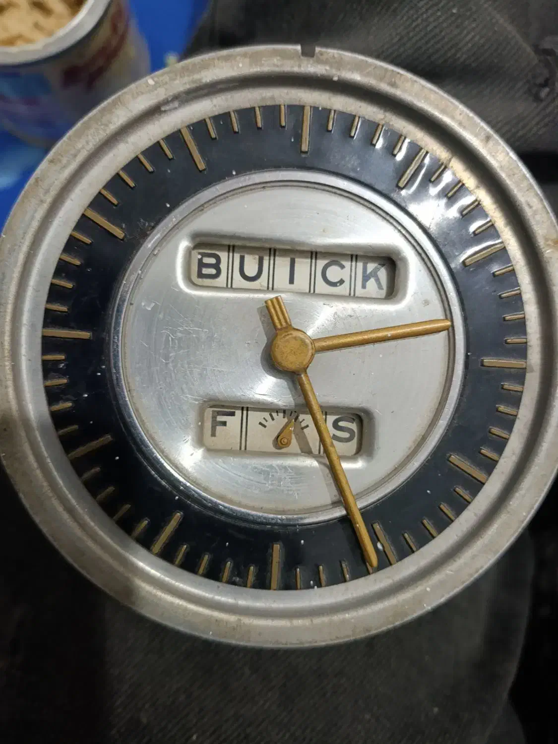 ساعت امریکایی|کلکسیون اشیاء عتیقه|پاکدشت, حصار امیر|دیوار