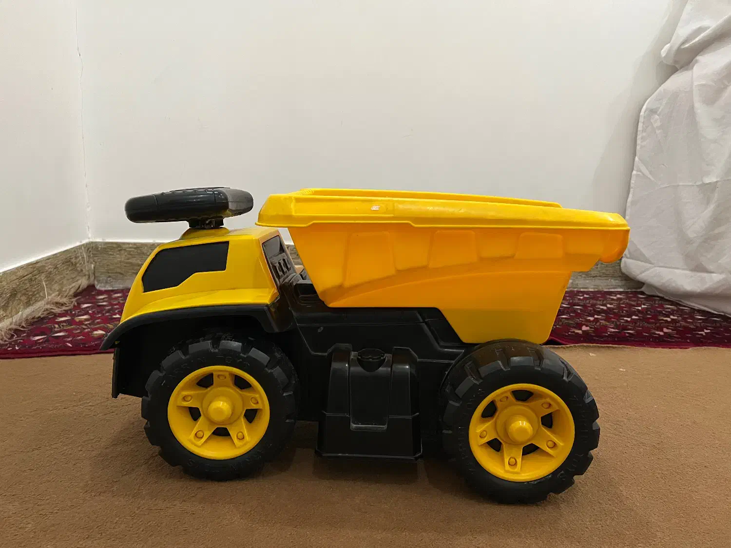 اسباب بازی کامیون|اسباب‌بازی بچه|خواف, |دیوار