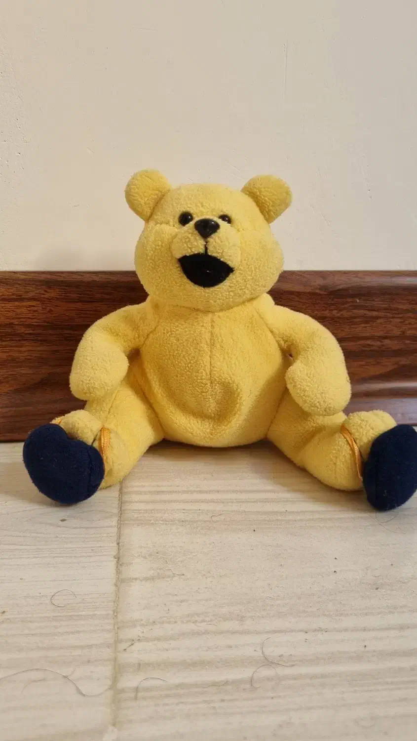 عروسک|اسباببازی بچه|شیروان (خراسان), |دیوار