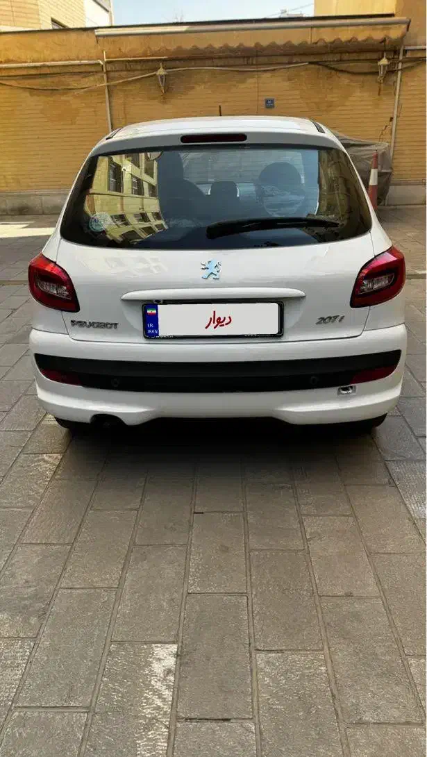 ۲۰۷ دنده ای مدل ۹۷|خودرو سواری و وانت|اصفهان, پارک مشتاق|دیوار