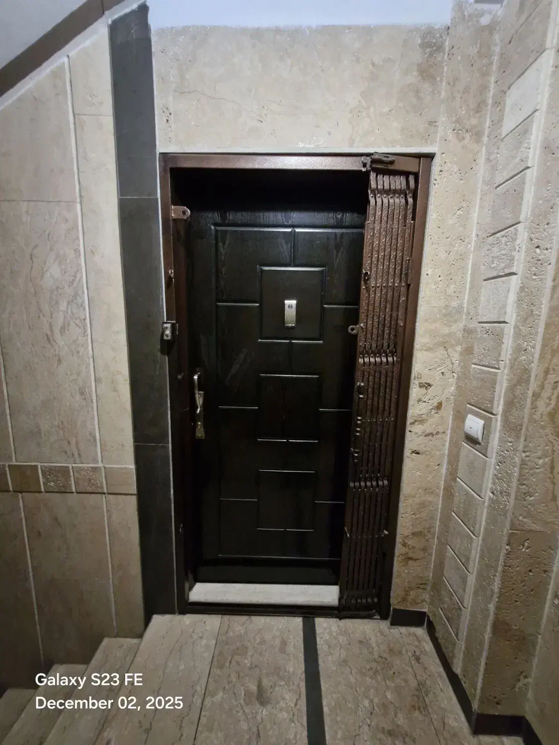 82متر2خواب اردیبهشت شمالی تک واحدی(بازسازی شده)