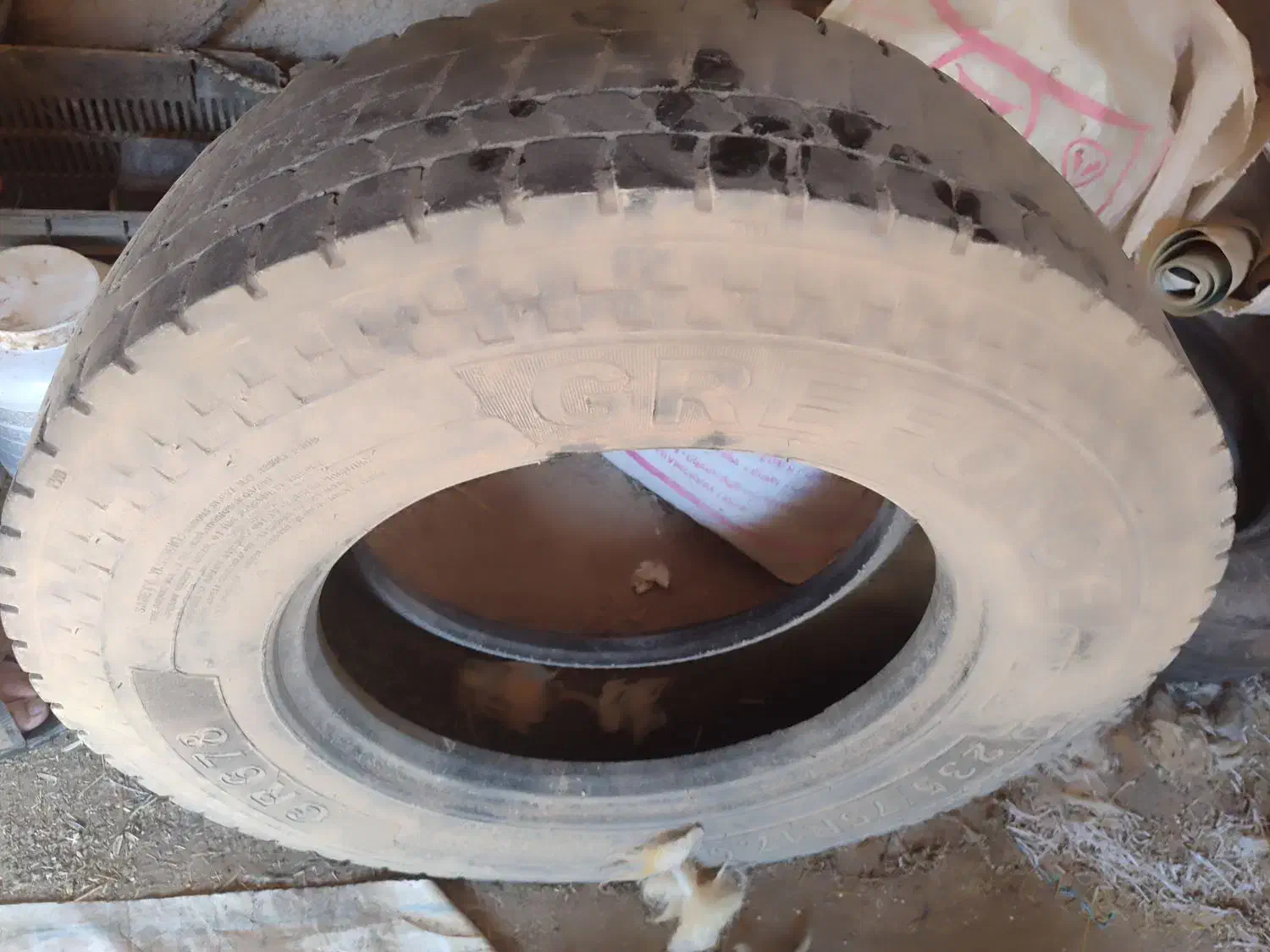 فروش لاستیک زاپاس|قطعات یدکی و لوازم جانبی|ارسنجان, |دیوار