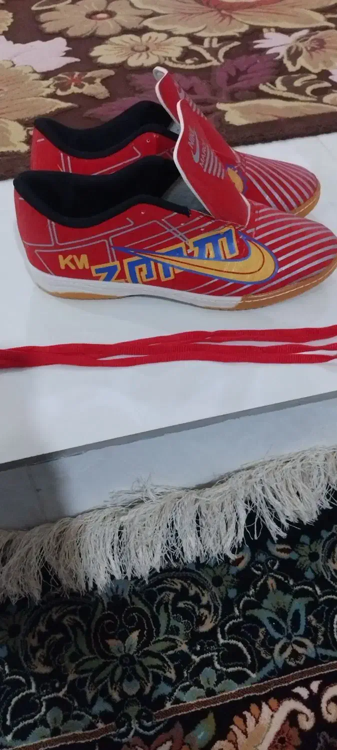 کفش سالن|تجهیزات ورزشی|تربت جام, امام|دیوار