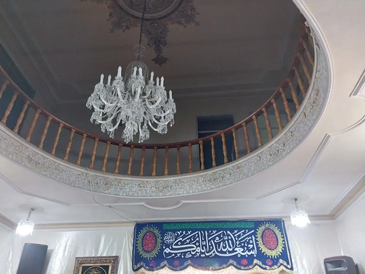 لوستر کریستال سایز خیلی بزرگ|لوستر و چراغ آویز|مشهد, عنصری|دیوار