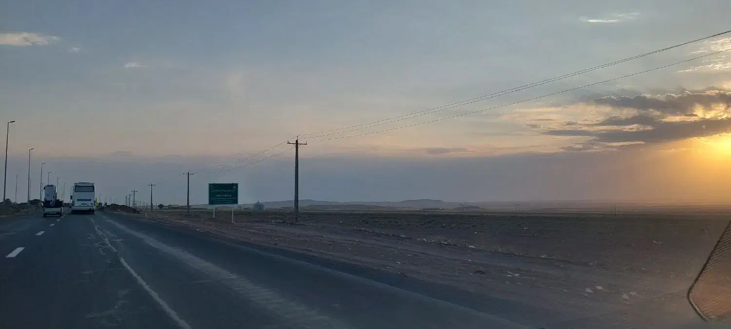 ملک بر جاده تهران حاجی آباد تا راهجرد|فروش دفتر صنعتی، کشاورزی، تجاری|اراک, |دیوار