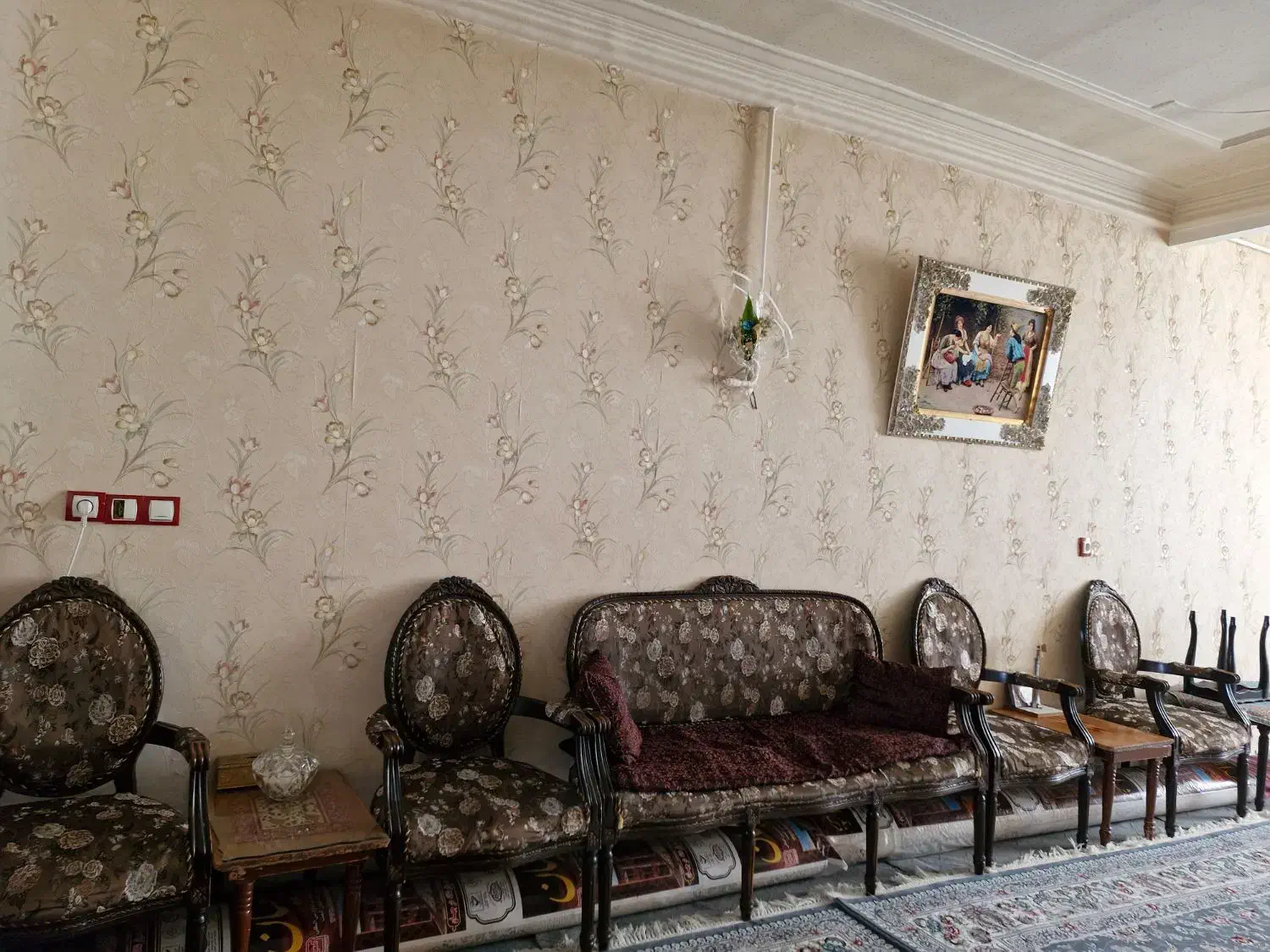 مبل تمام چوب گردو|مبلمان خانگی و میز عسلی|اردبیل, |دیوار