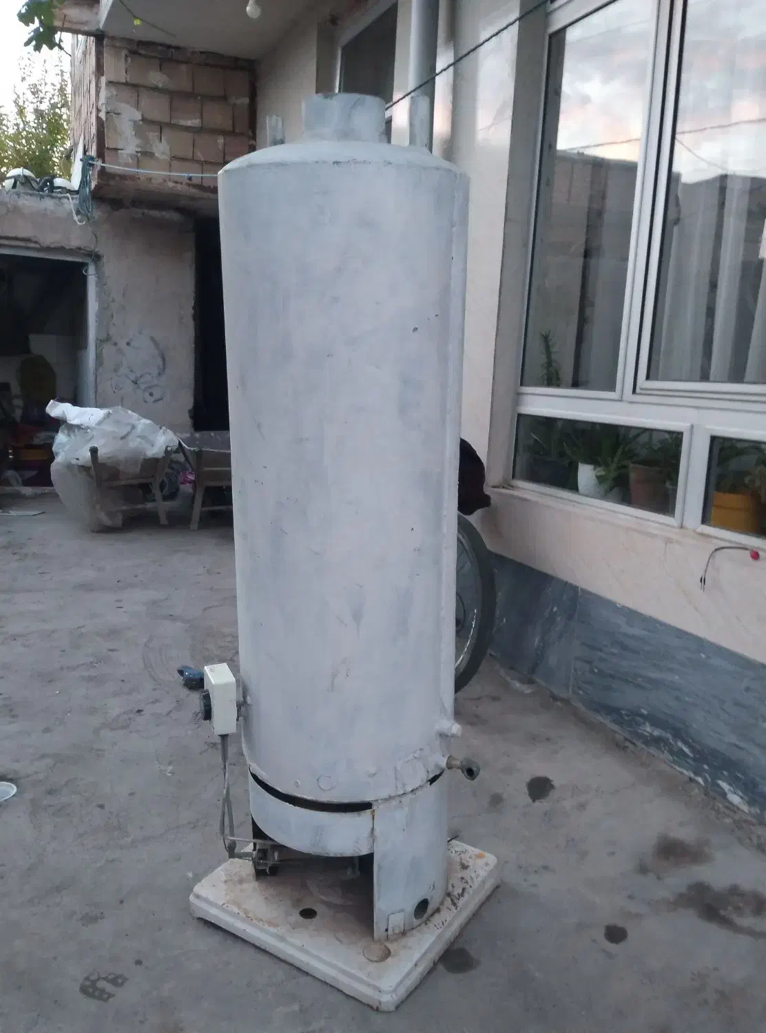 آبگرمکن ایران شرق سالم وتمیز|آبگرمکن، پکیج، شوفاژ|مرند, |دیوار