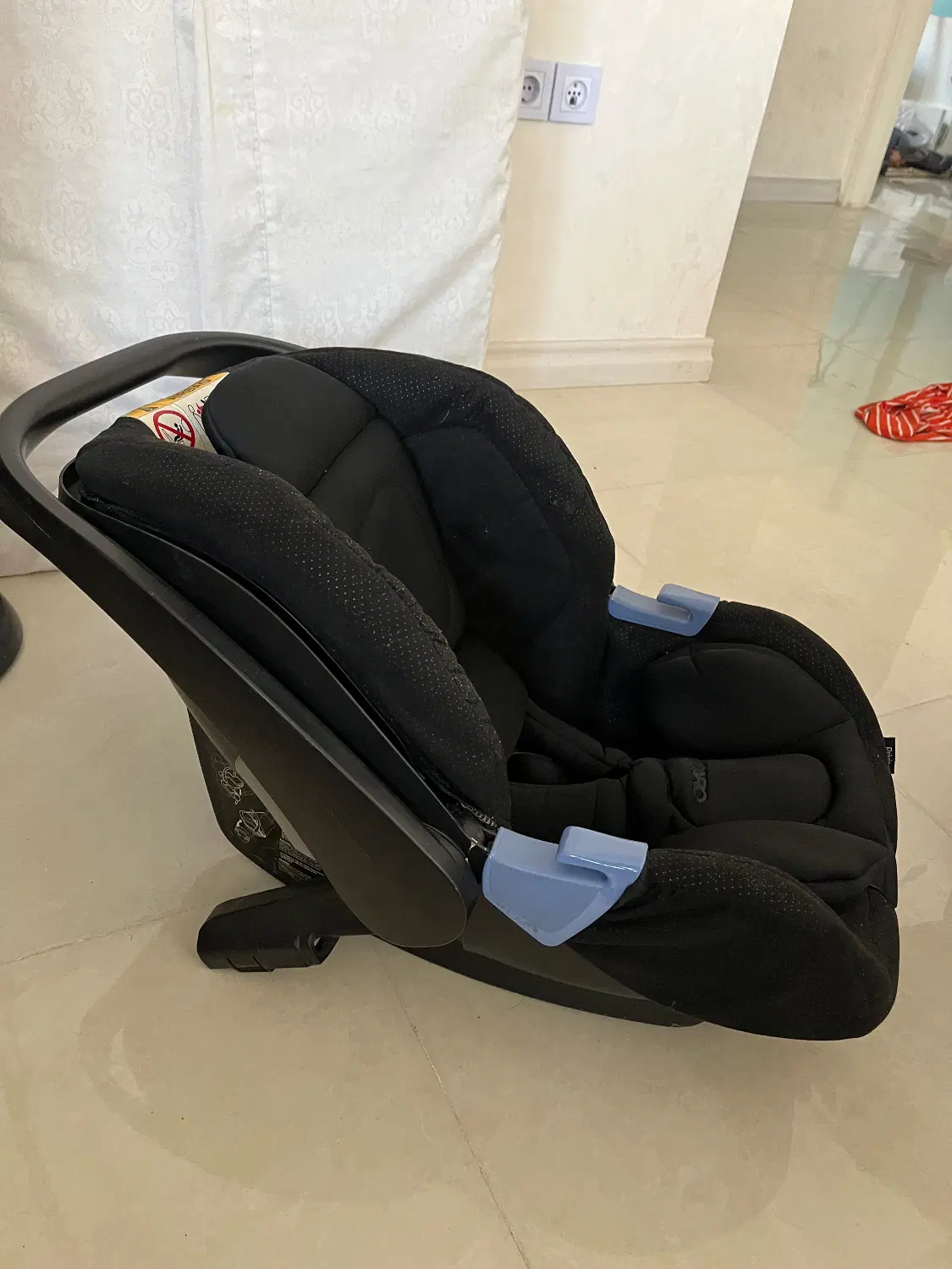 صندلی ماشین و کرییر مارک recaro|تخت و صندلی بچه|اهواز, کوی جانبازان(دانش)|دیوار