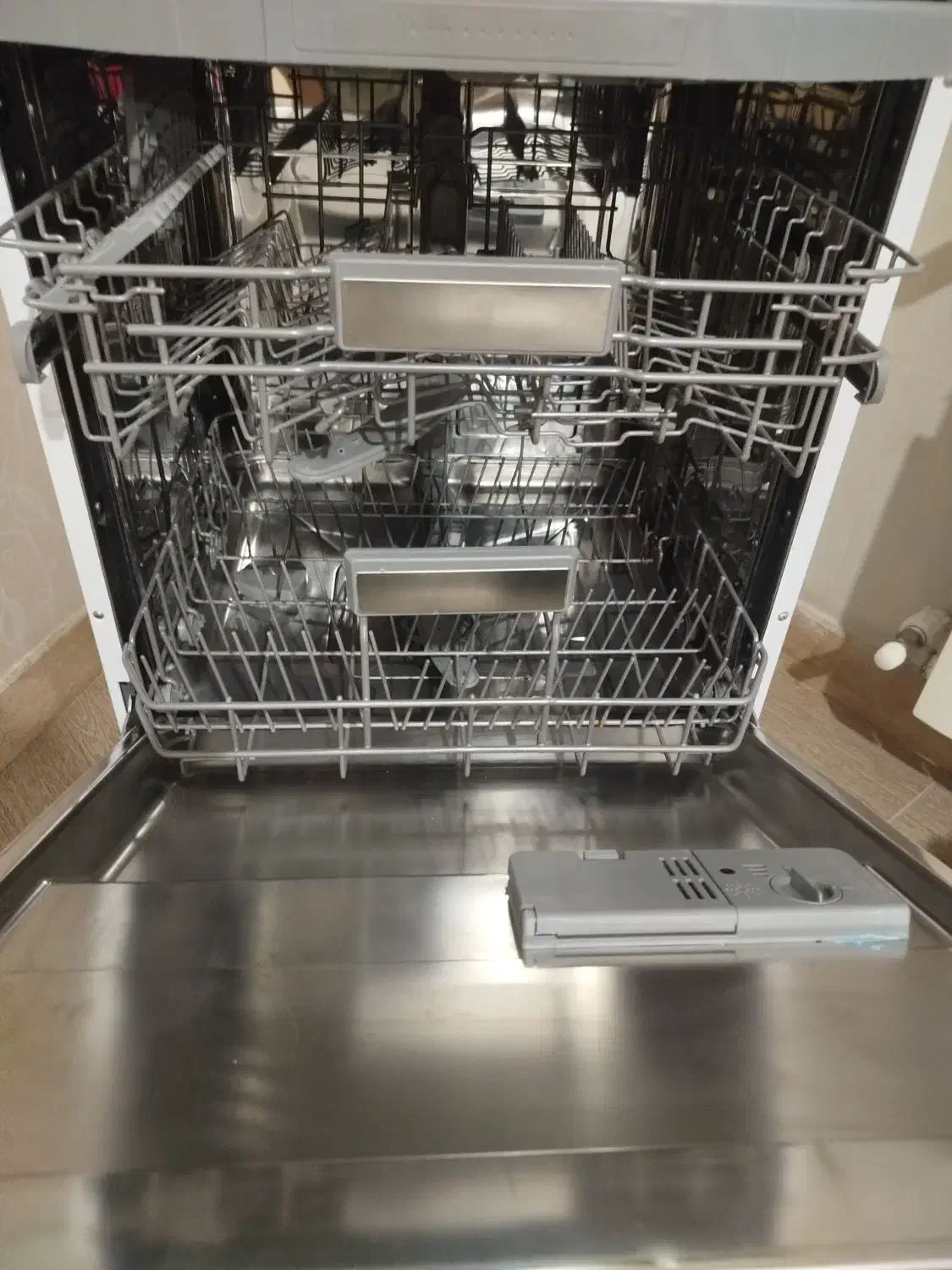 ظرفشویی ناسیونال اصل|ماشین ظرفشویی|تالش, هشتپر|دیوار