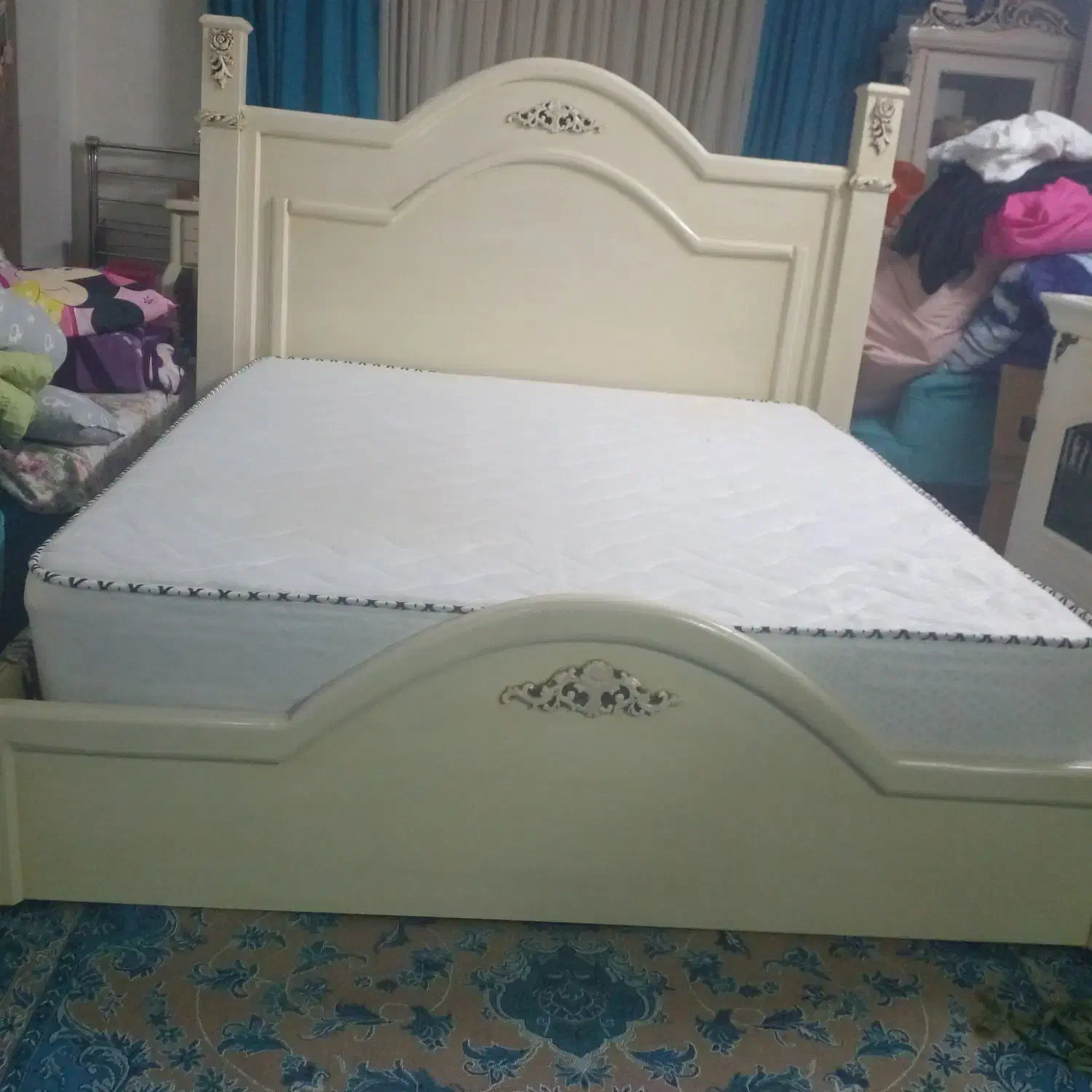 فروش فوری|تخت و سرویس خواب|قم, زاویه|دیوار