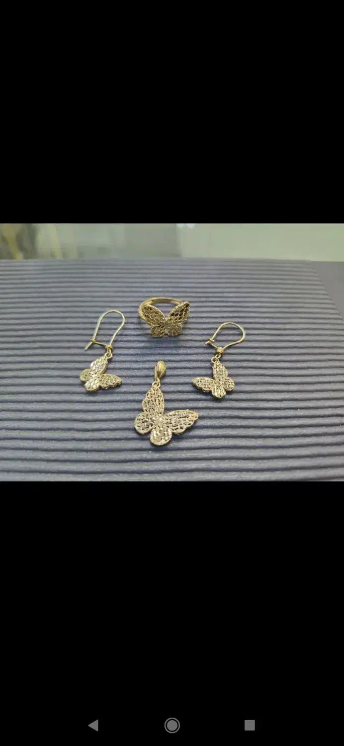 گوشواره میخی طلا از نیم گرم|جواهرات|کرمان, |دیوار