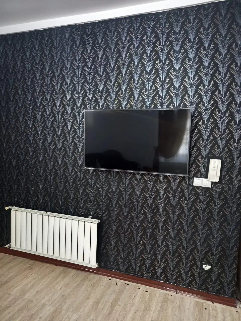 نقاشی پشت تلویزیون|خدمات پیشه و مهارت|سیاهکل, |دیوار