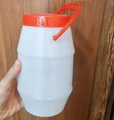 فروش دبه ماست و نون خشک و شیشه یک کیلویی|ظروف نگهدارنده، پلاستیکی، یک‌بارمصرف|لاهیجان, انقلاب|دیوار