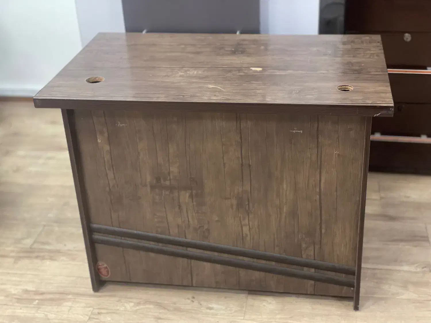 میز اداری|مبلمان اداری|رشت, بلوار گیلان|دیوار