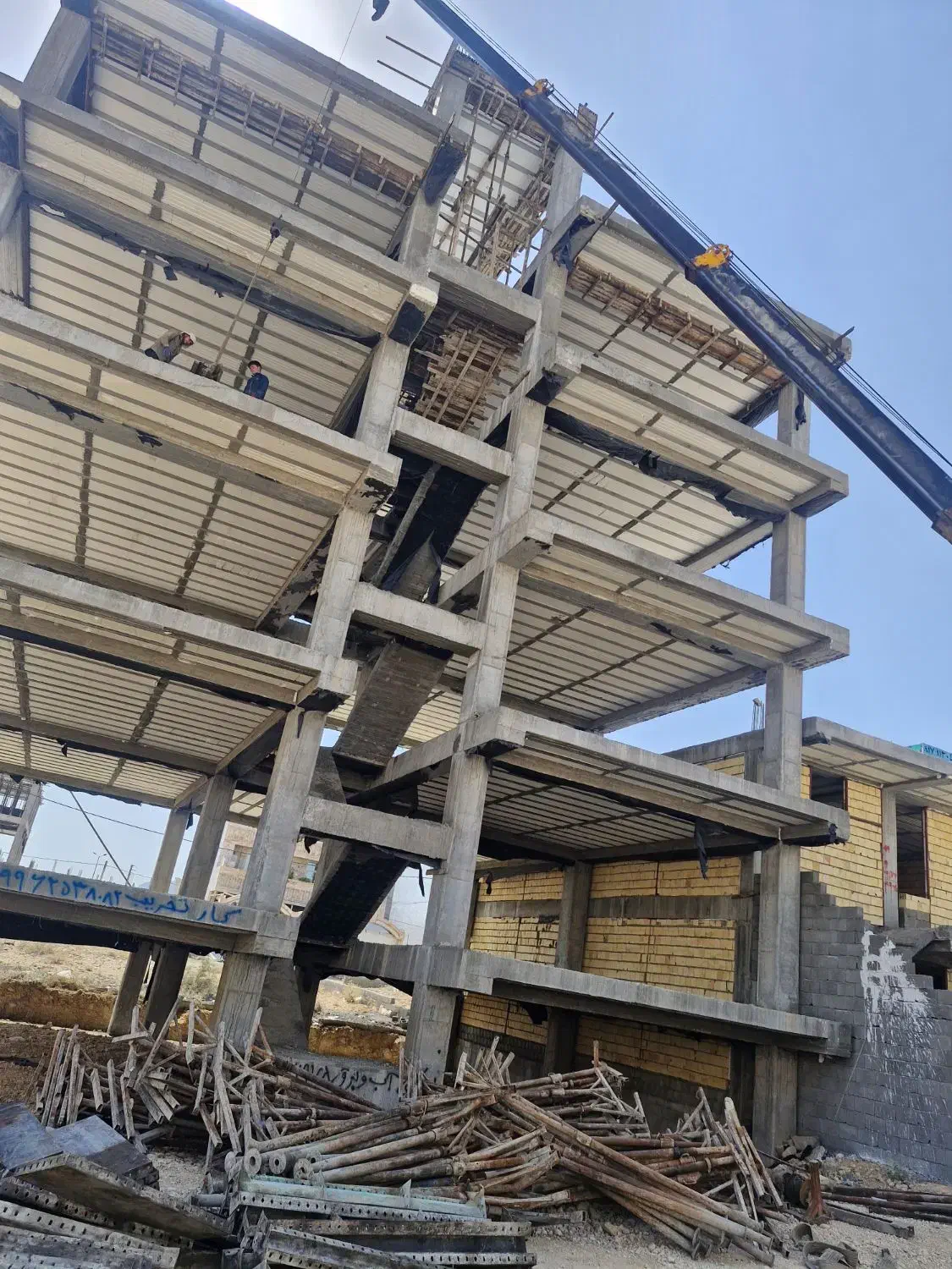 پیمانکار و استاد آرماتور بندی اسکلت ساختمان|خدمات پیشه و مهارت|جم, |دیوار