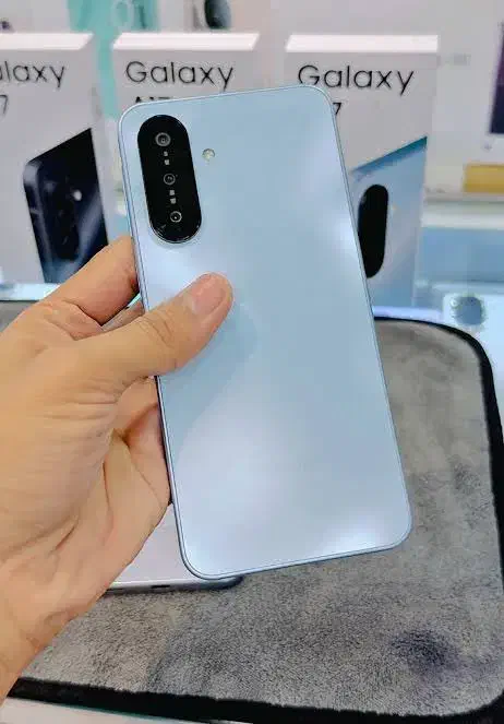 Samsung A17 128/4 خرید قسطی بدون چک|موبایل|اصفهان, گلزار|دیوار