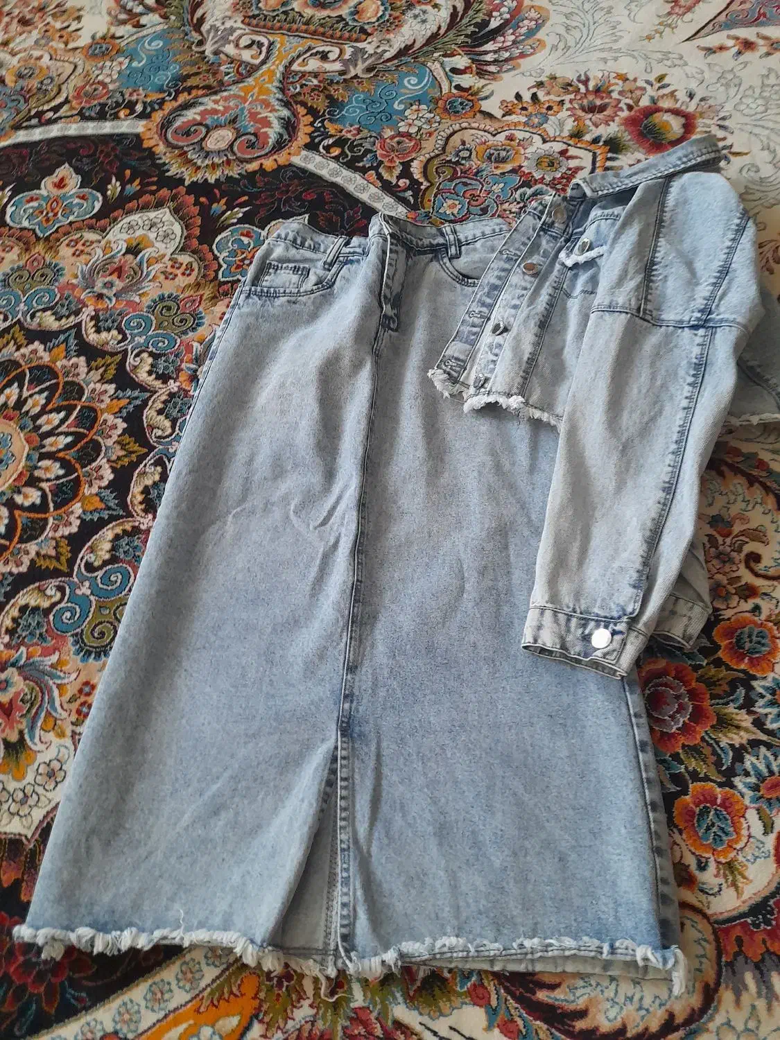 لباس دخترانه|لباس|برخوار, |دیوار