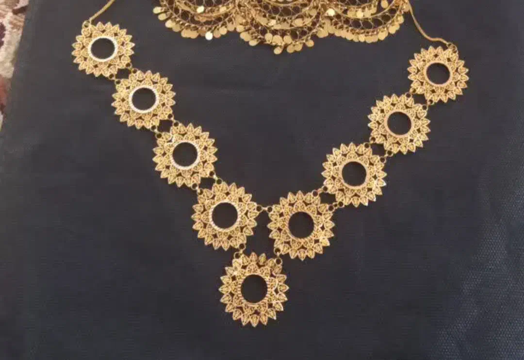 مقداری طلا با کمترین اجرت فقط۳/۵ درصد بالا تابلو|جواهرات|یاسوج, |دیوار