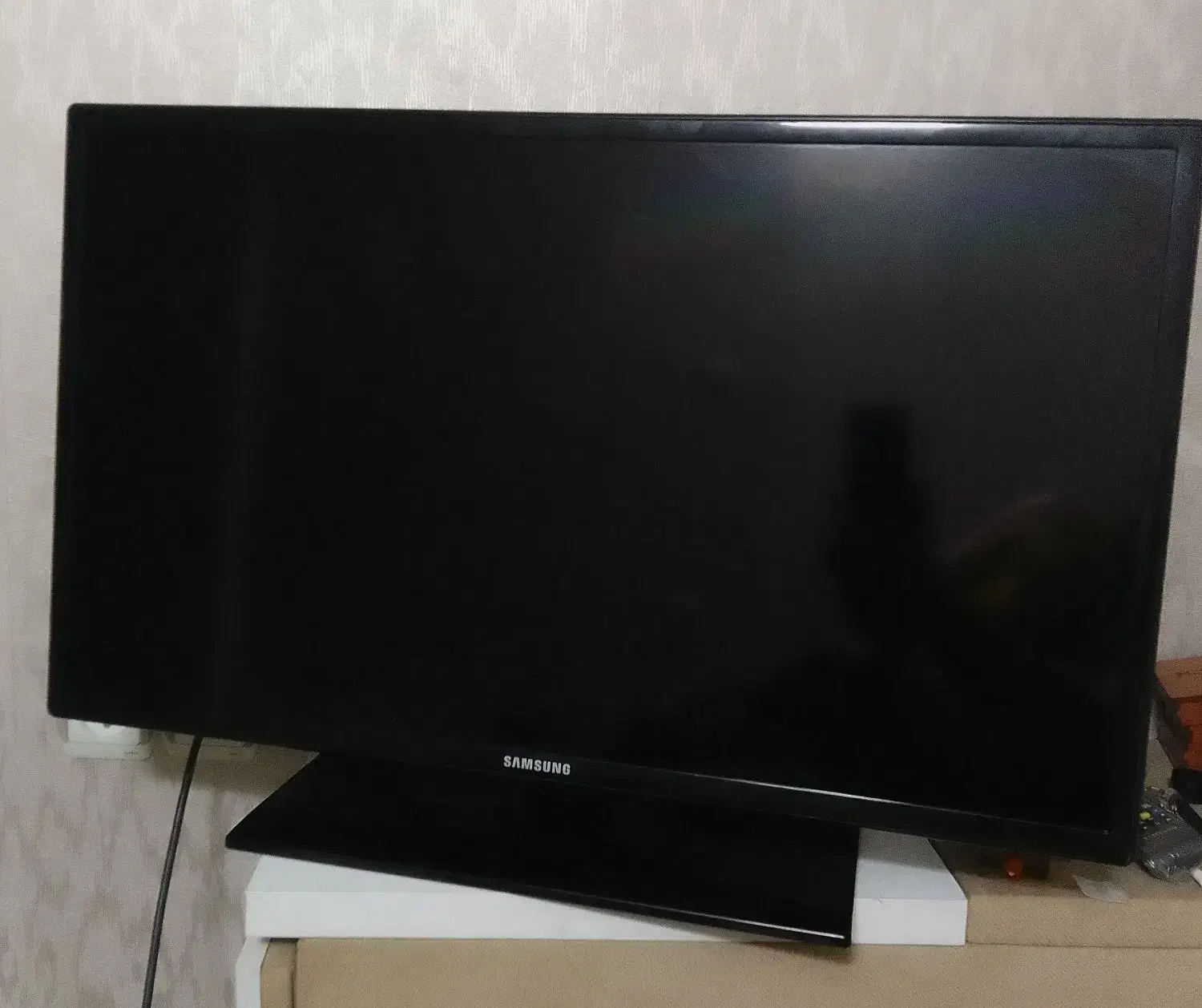 تلویزیون ال ای دی سامسونگ در حد نو32اینچ|تلویزیون و پروژکتور|تهران, نیروی هوایی (پیروزی)|دیوار