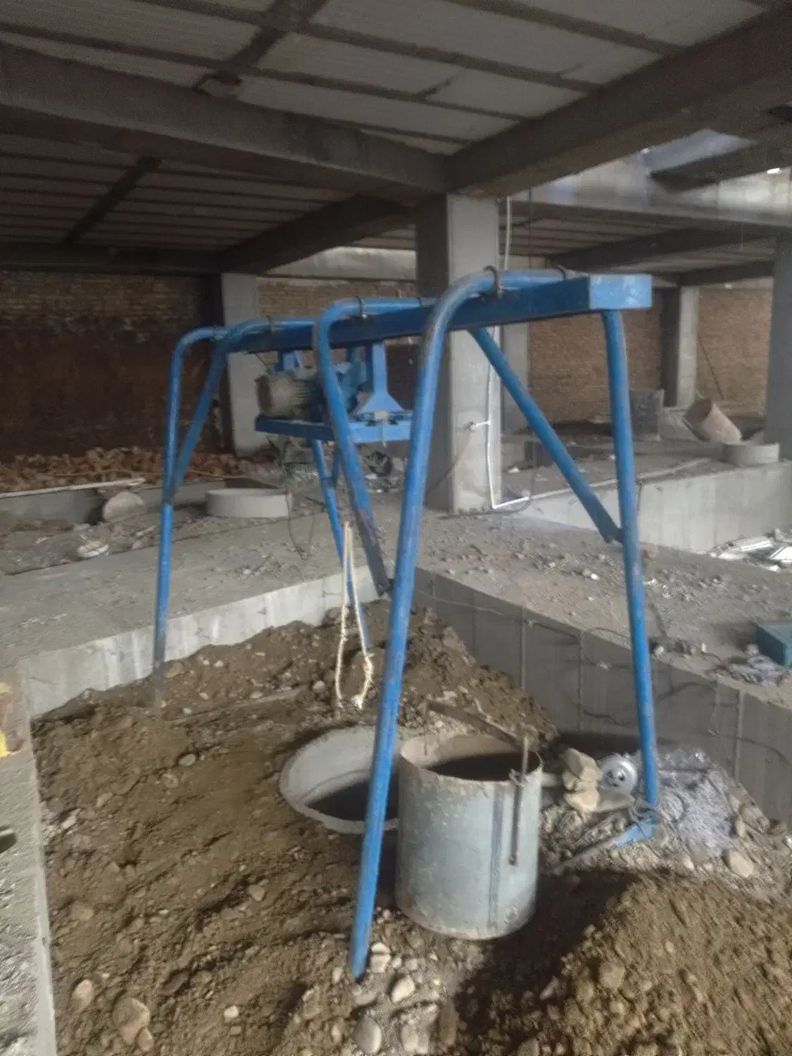 چاه کن تخلیه چاه تخریب اصولی با بیمه|خدمات پیشه و مهارت|کرج, خرمدشت|دیوار