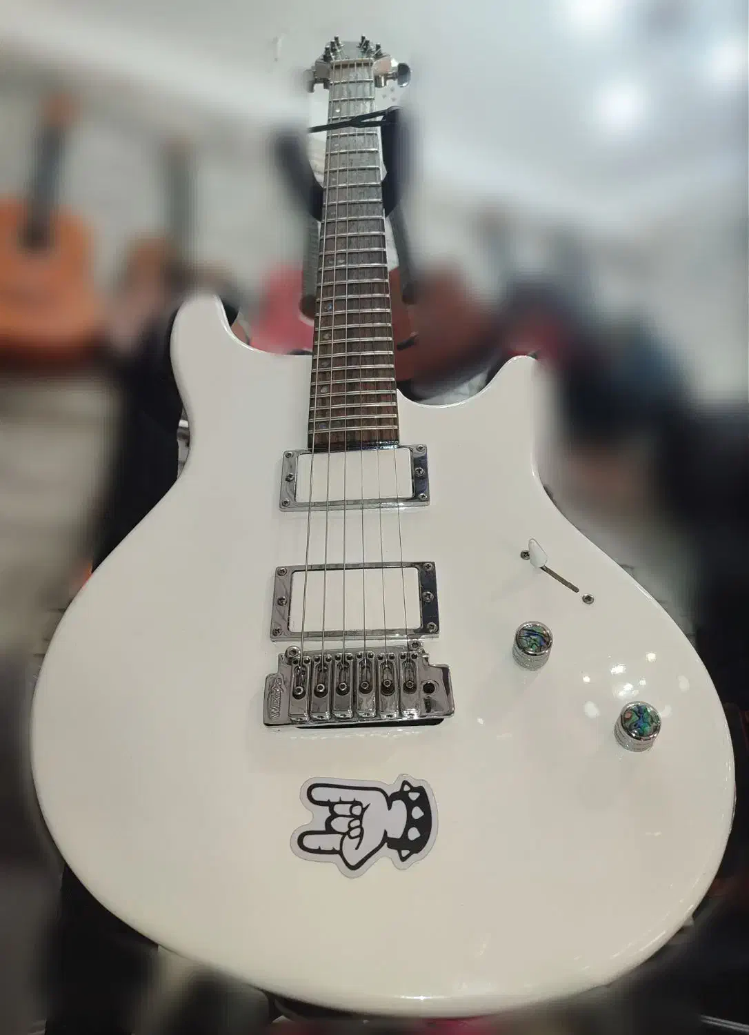 گیتار الکتریک، washburn Pro|گیتار، بیس، امپلیفایر|تبریز, |دیوار