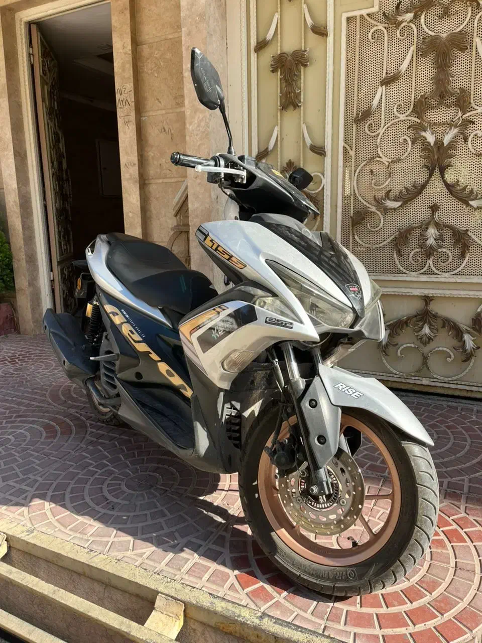 ( موتور آیروکس ۱۴۰۱ )|موتورسیکلت|اسلامشهر, شهرک لاله|دیوار