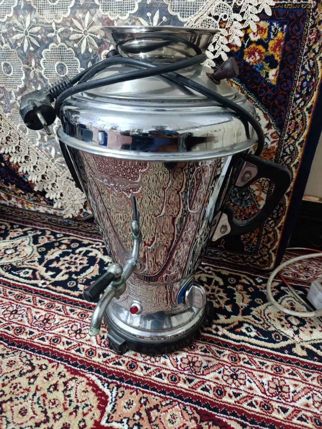 سماور برقی در حد نو|سماور، چایساز، قهوهساز|نهاوند, |دیوار