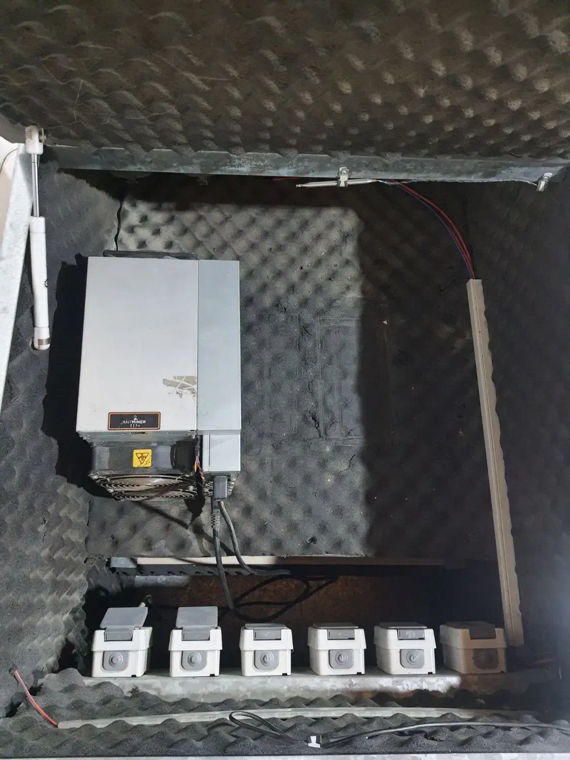 سایلنت باکس ۳ ظرفیت|ماشین‌آلات صنعتی|رشت, انصاری|دیوار