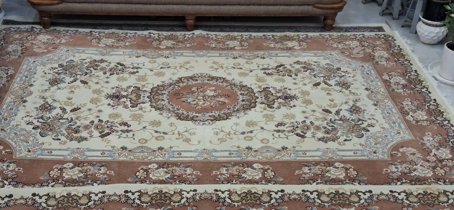 فرش شیش متری|فرش|بیرجند, |دیوار