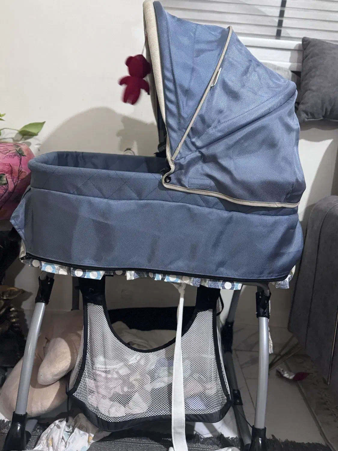 گهواره نوازد|تخت و صندلی بچه|ماهدشت, |دیوار