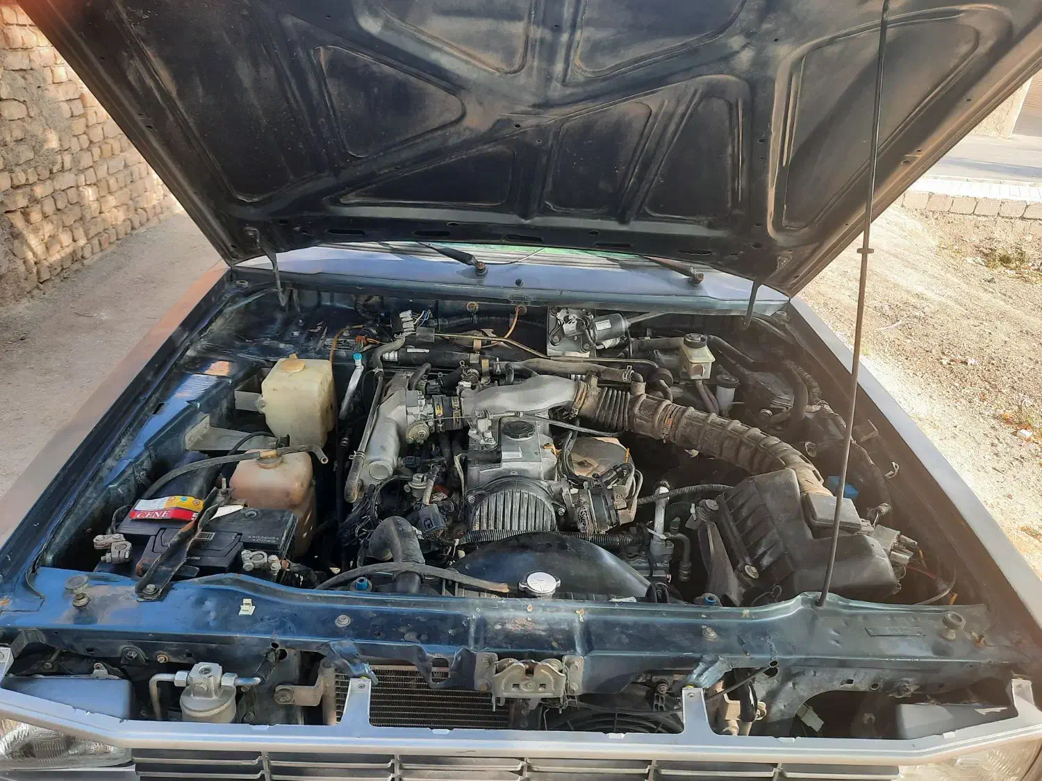 مزدا۲۰۰۰مدل۸۵|خودرو سواری و وانت|اصفهان, سپاهانشهر|دیوار