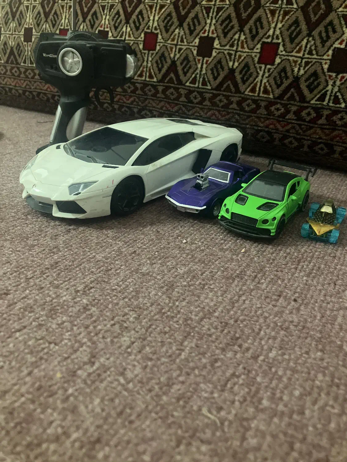 ماشین کنترلی|اسباببازی|گنبد کاووس, |دیوار