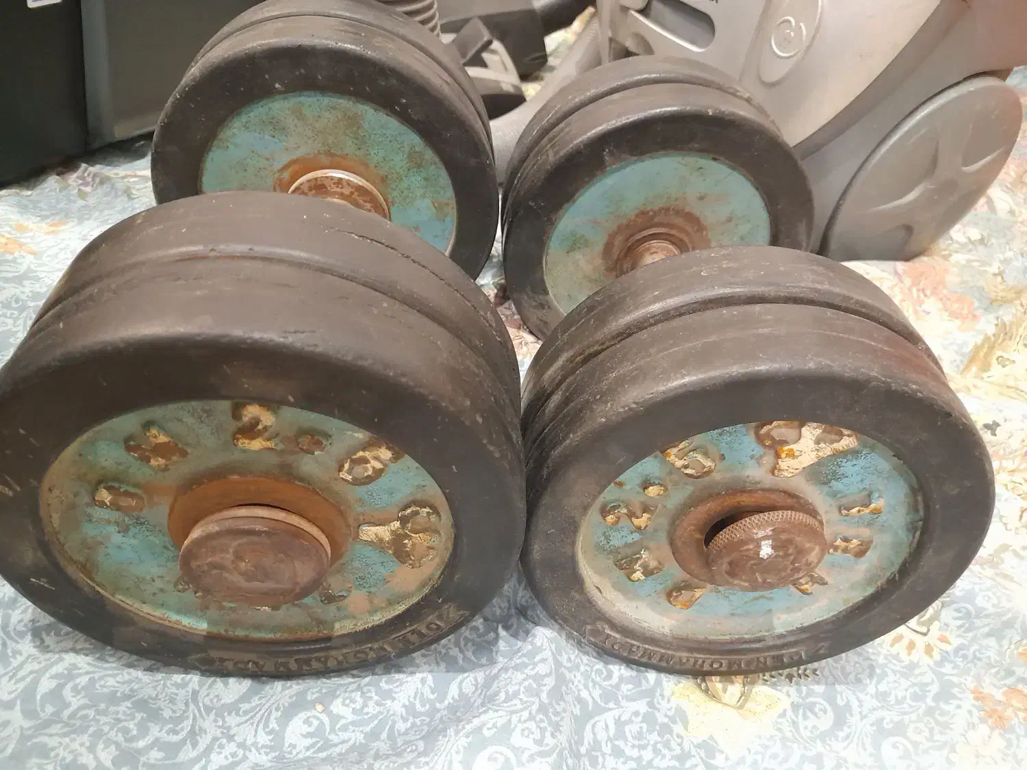 یک جفت دمبل ۱۰کیلویی|تجهیزات ورزشی|مشهد, شهید احمدی روشن|دیوار