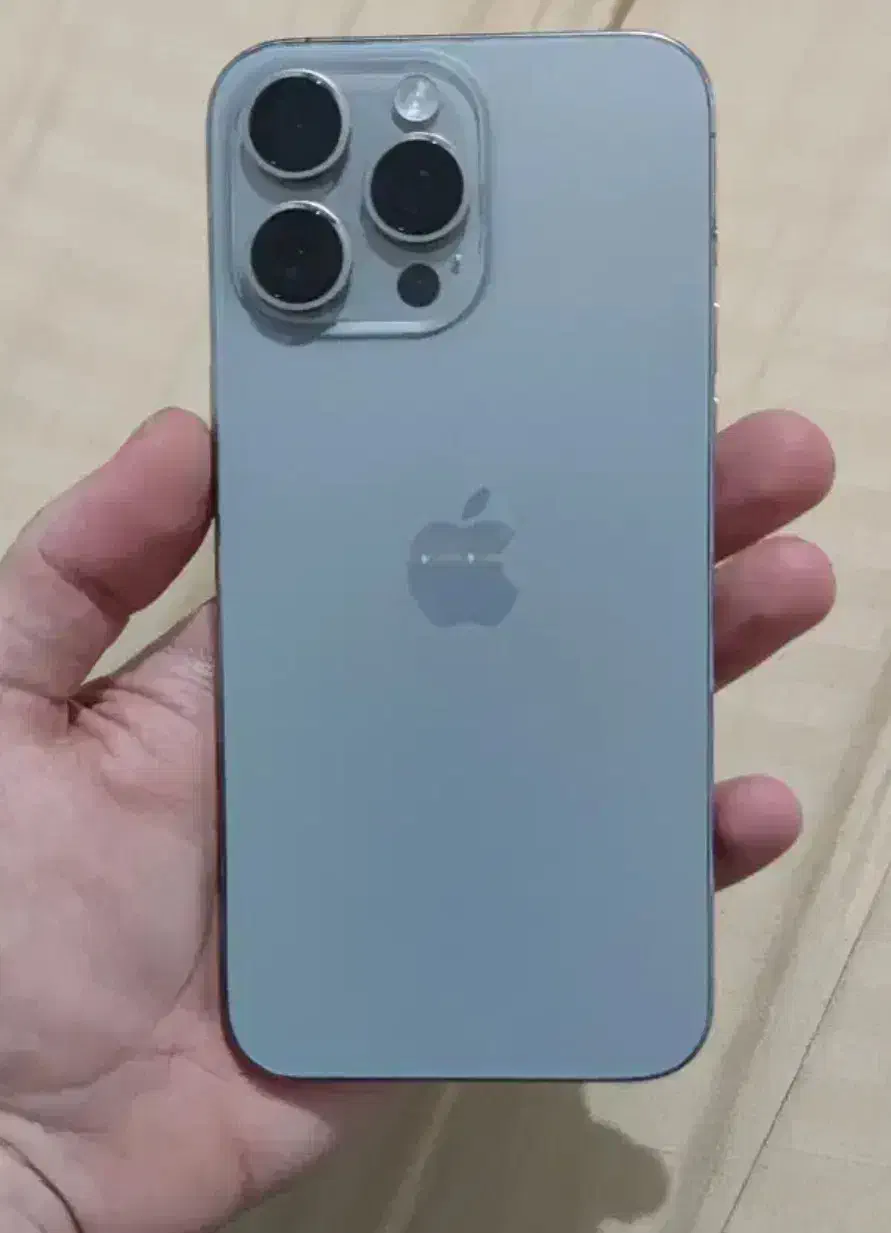 ایفون ۱۵ پرومکس|موبایل|ارومیه, |دیوار