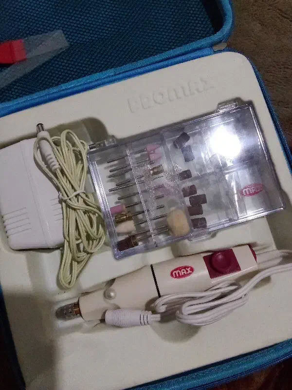 دستگاه مانیکور و پدیکور حرفه ای|آرایشی، بهداشتی، درمانی|تهران, جوادیه|دیوار