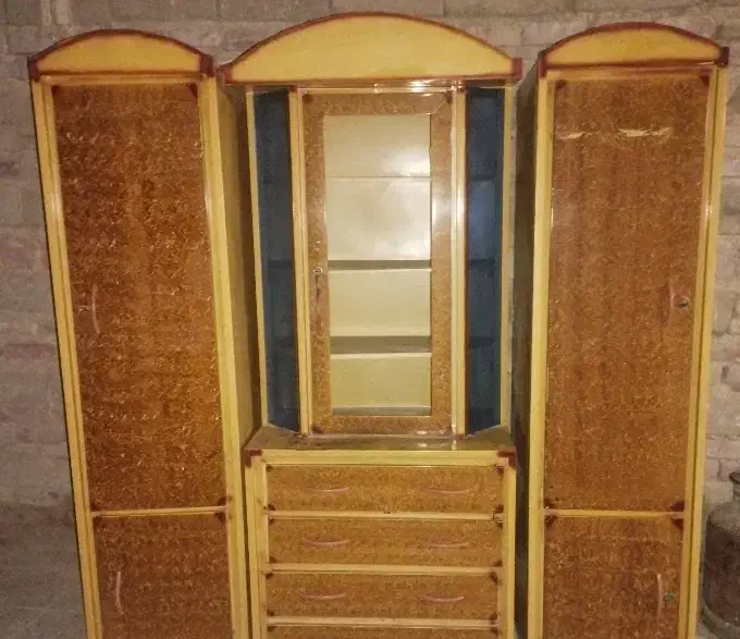 کمد ۳ تیکه آهنی|بوفه، ویترین، کنسول|زاهدان, |دیوار