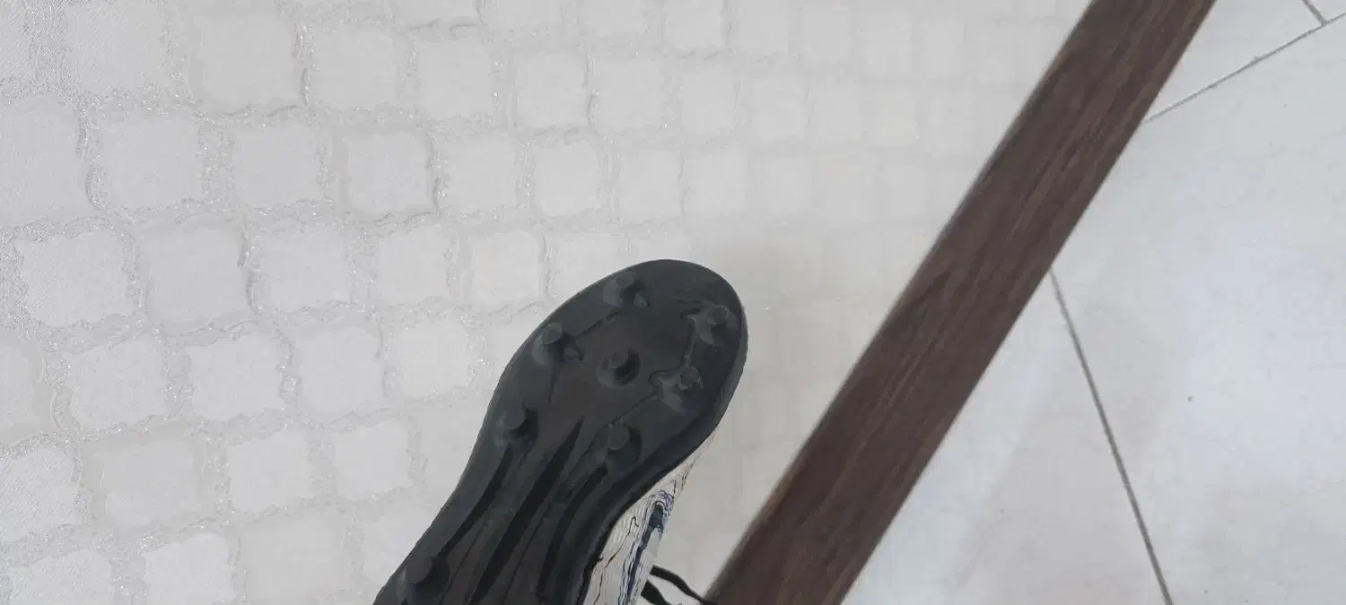 کتونی فوتبال استوک و کشتی|کیف، کفش، کمربند|اراک, |دیوار