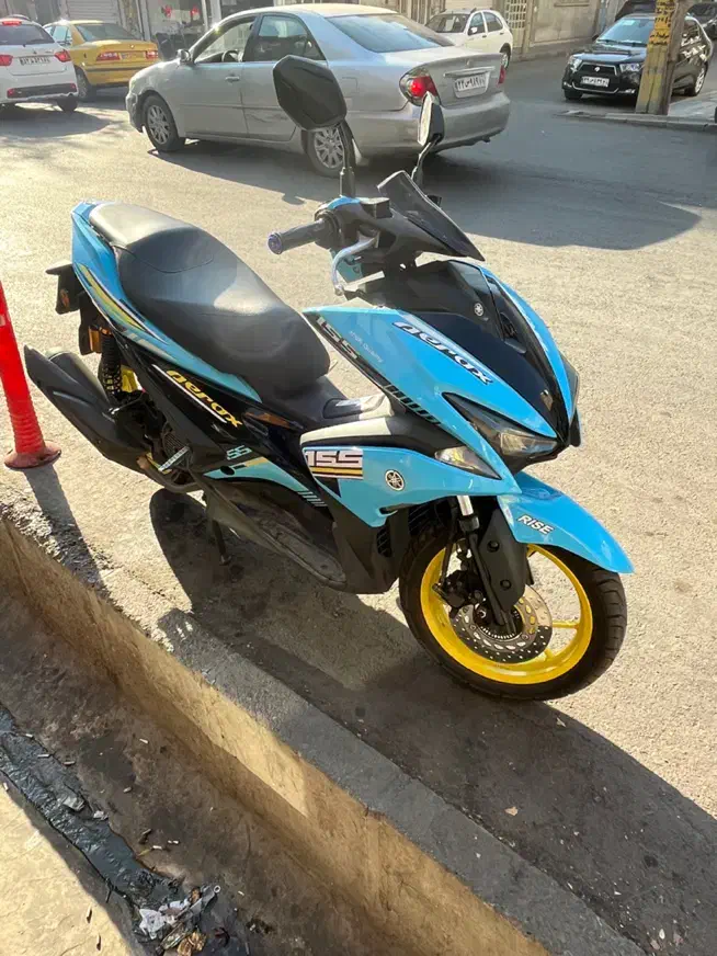 ایروکس ۴۰۱  عروسک|موتورسیکلت|کرج, اتحاد|دیوار