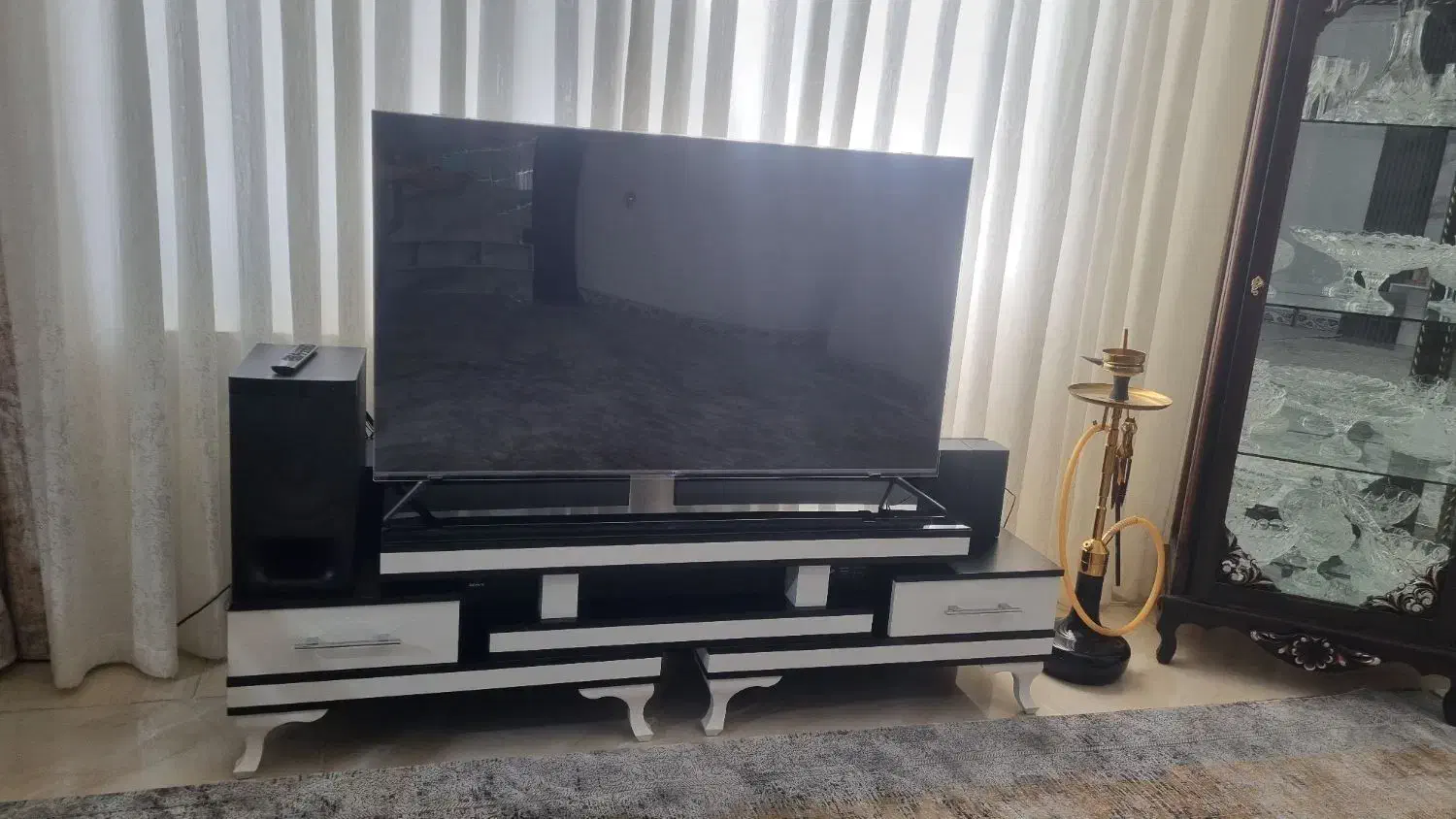 میز تلویزیون  چوبی سالم بدون خط و خش|میز تلویزیون|کبودرآهنگ, |دیوار