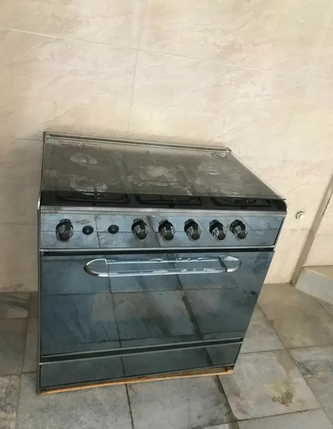 جاکفشی و اجاق گاز|اجاق گاز و لوازم برقی پخت‌وپز|قروه, |دیوار