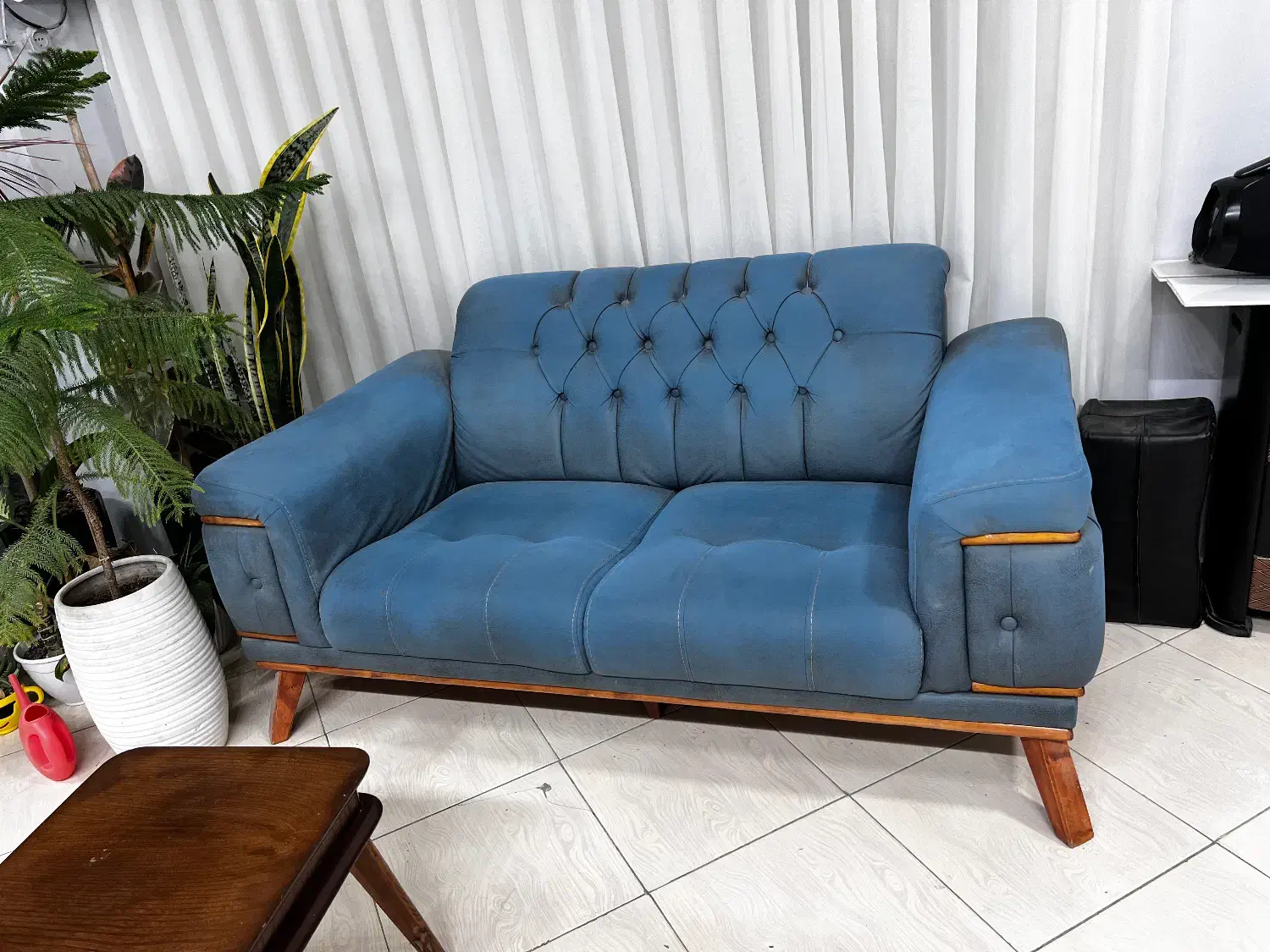 مبل نیم ست|مبلمان خانگی و میز عسلی|شیروان (خراسان), |دیوار