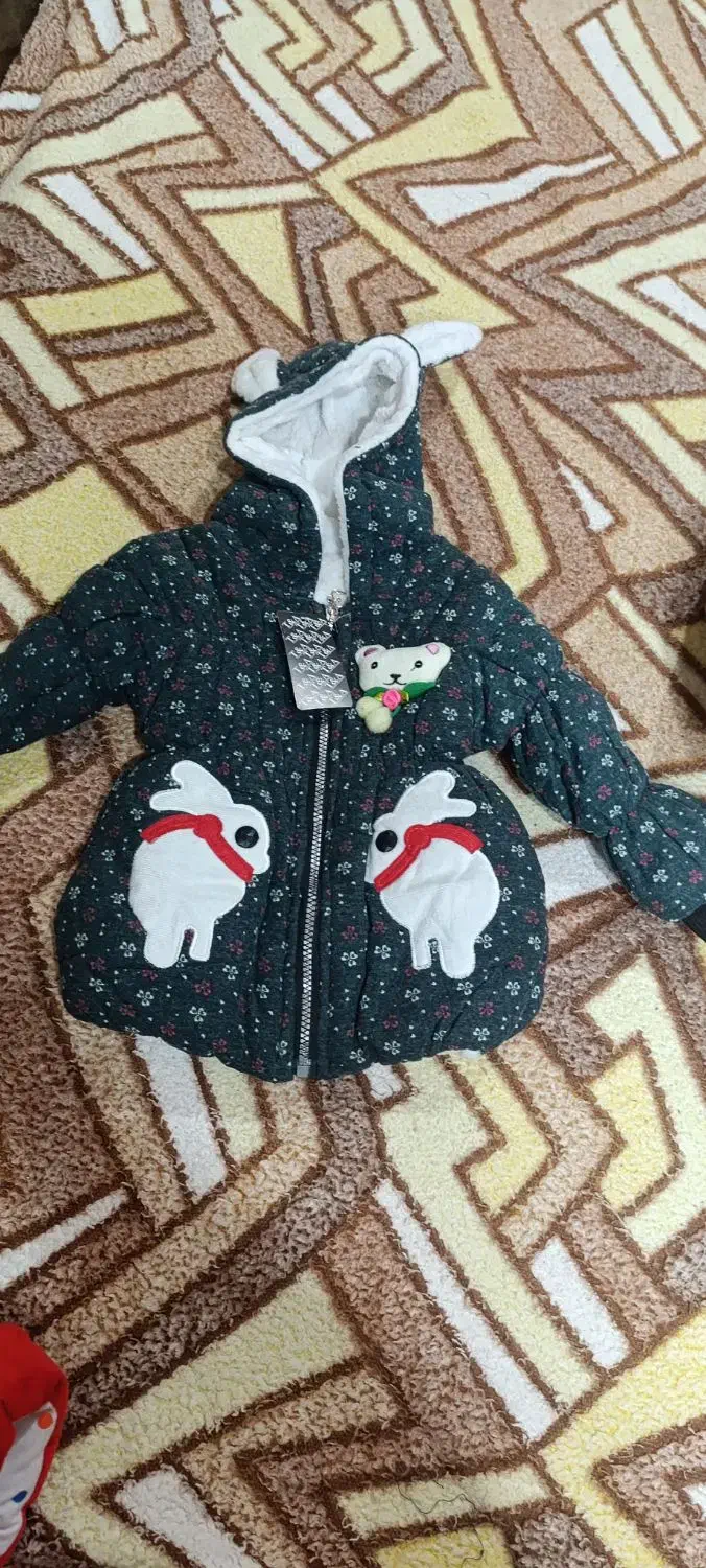 کاپشن دخترونه|کفش و لباس بچه|شاهینشهر, عطار|دیوار