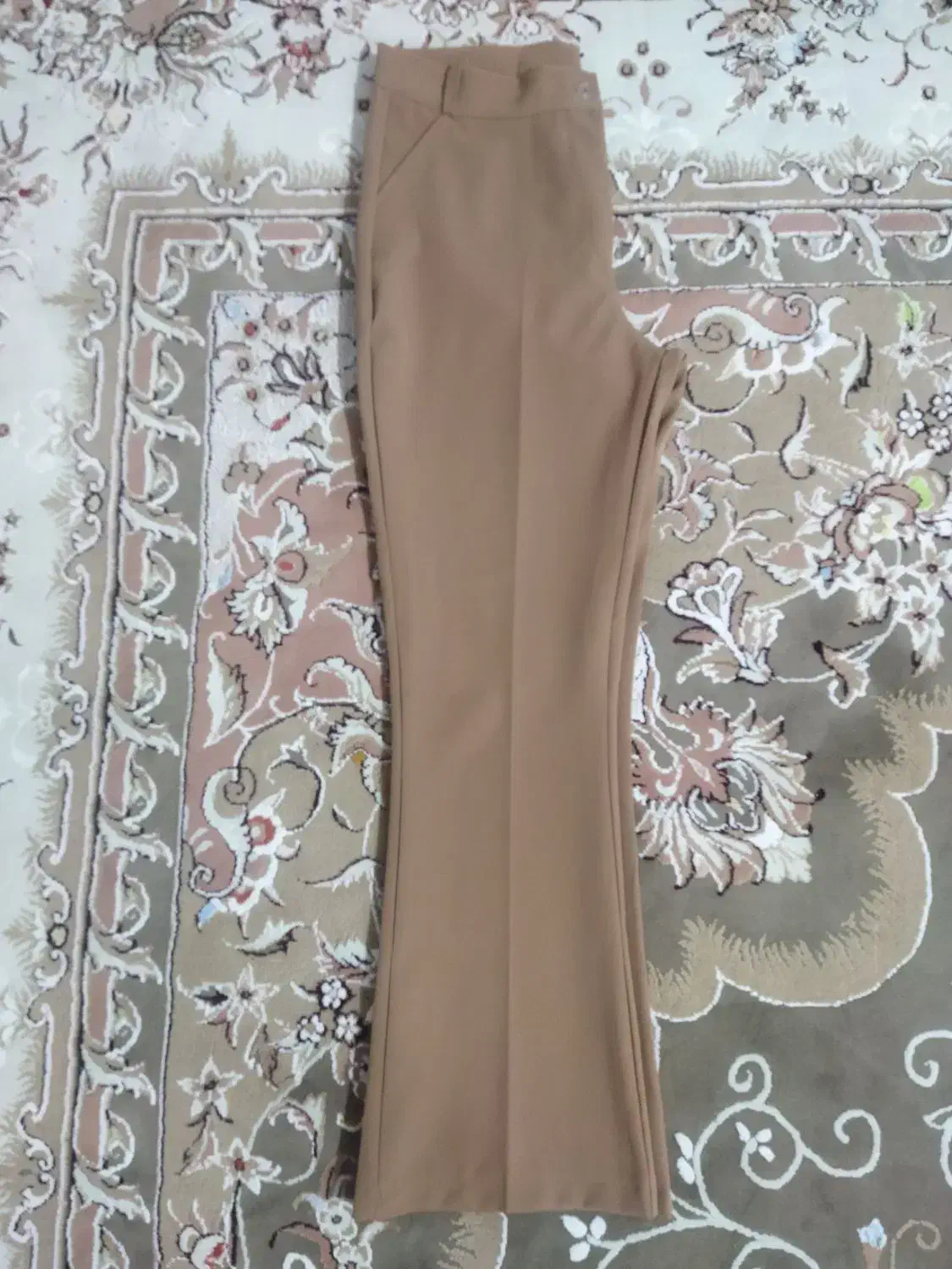 شلوار|لباس|نیشابور, گنبد سبز|دیوار