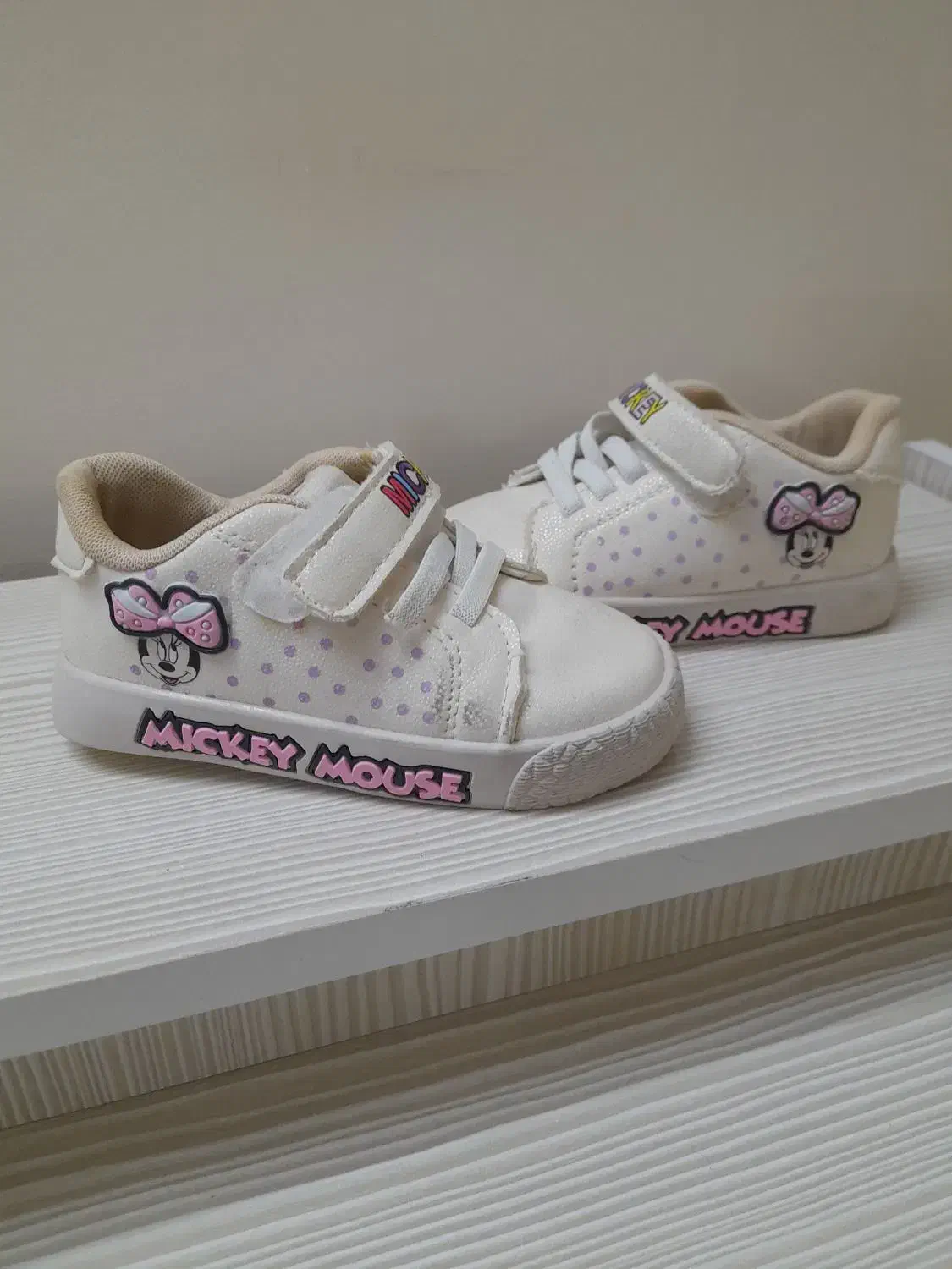 کفش اسپرت دخترانه فقط دوویست تومان|کفش و لباس بچه|مشهد, شیرودی|دیوار