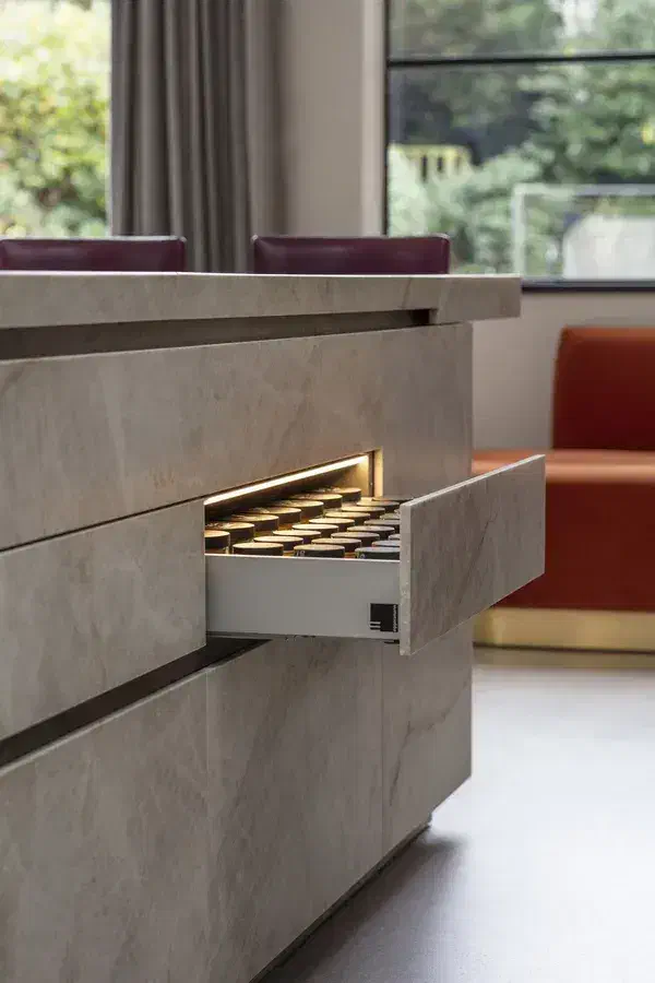 نصب کابینت کمد دیواری تی وی تخت خواب و...|خدمات پیشه و مهارت|مراغه, |دیوار