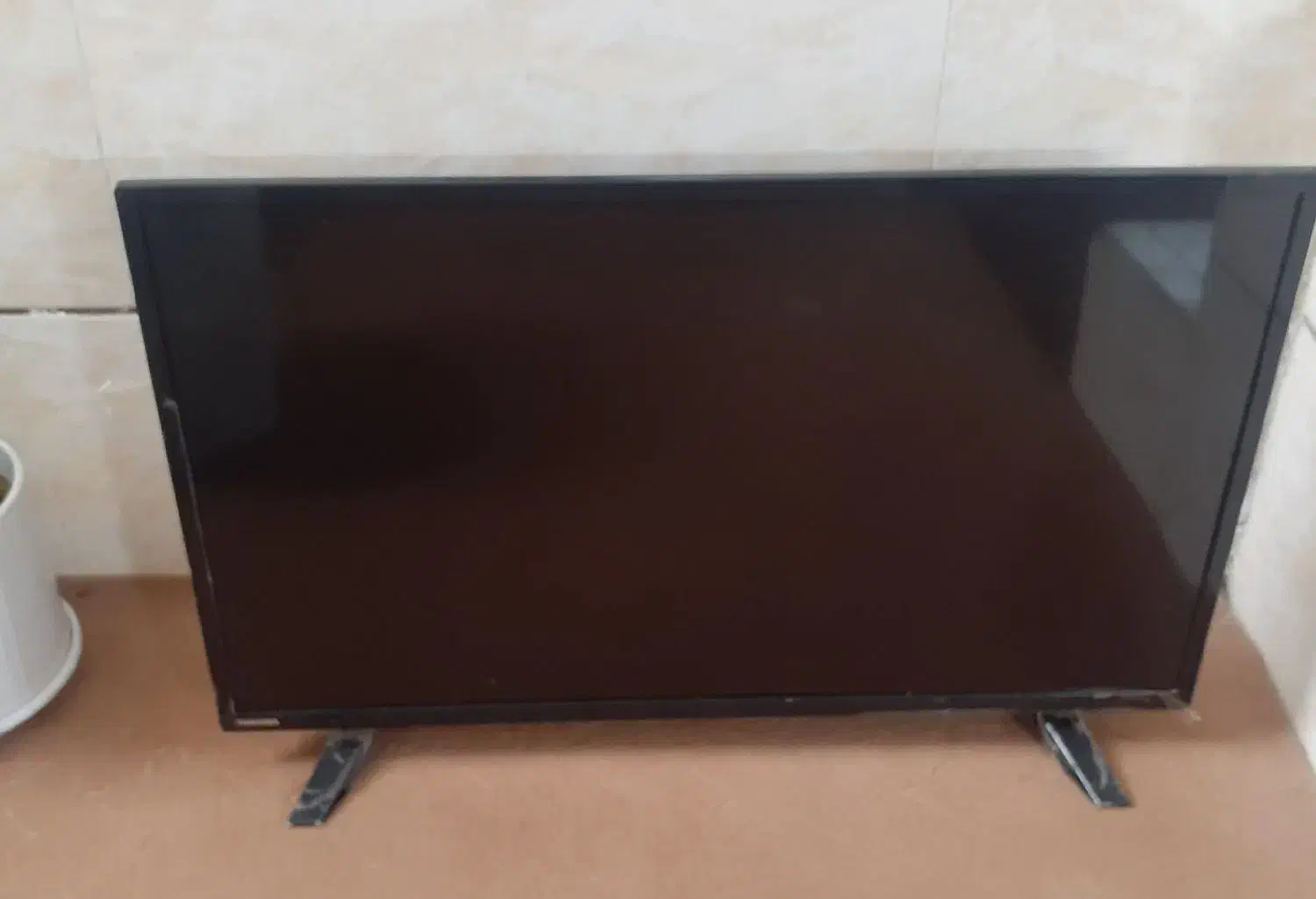 تلویزیون ۳۲ و هواپز|تلویزیون و پروژکتور|بندر گناوه, |دیوار