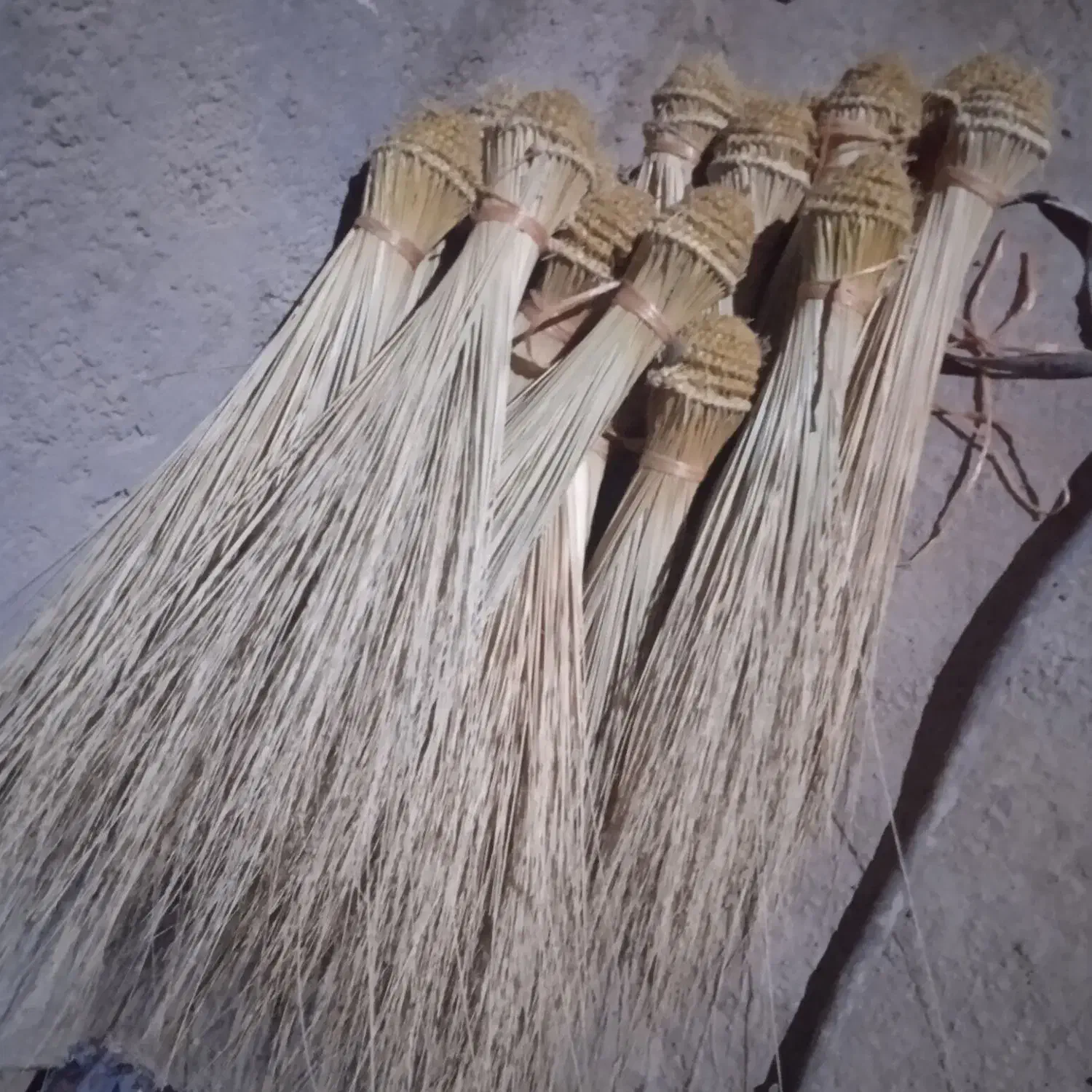 جارو دستی|لوازم نظافت|هیرمند, |دیوار