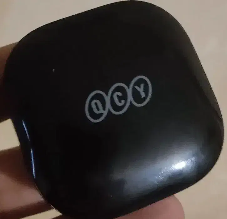 کیس شارژ خالی بدون هدفون و ایرپاد Qcy t13|لوازم جانبی موبایل و تبلت|گرگان, |دیوار